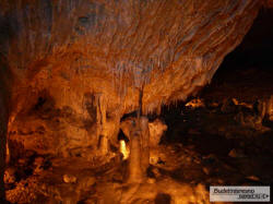 Натеки в пещере Киспап